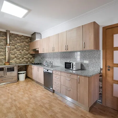 Fantastic In Bustelo Apartman *